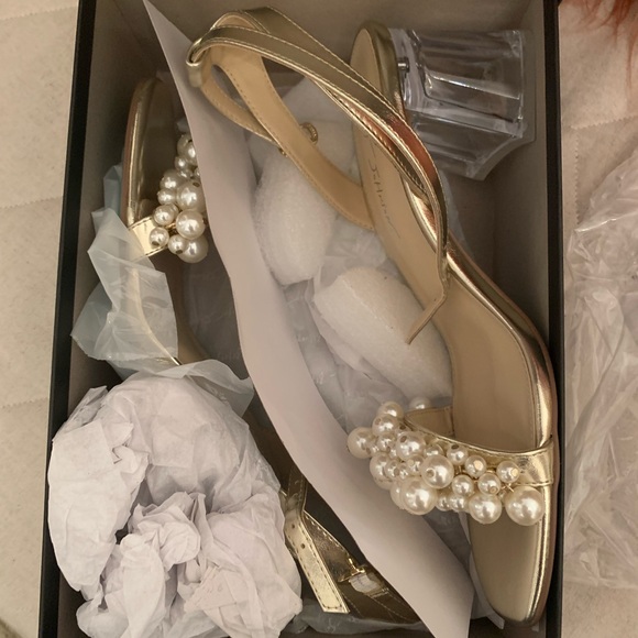 Betsey Johnson Kylee Dress Sandal, 9.5 - Picture 3 of 8